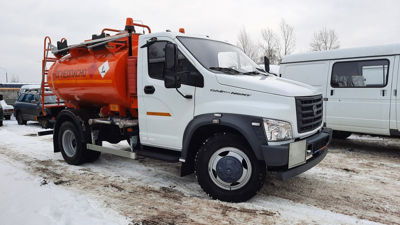 Бензовоз Топливозаправщик на базе Газон Некст