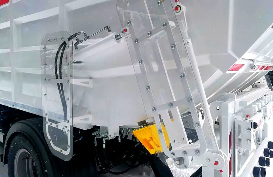 Мусоровоз ГАЗон NEXT C41R13 c задней загрузкой — изображение 7